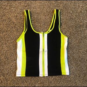 Neon zip crop top 💁🏼‍♀️💁🏼‍♀️